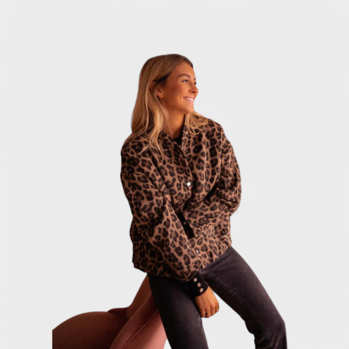Larisa - Leopard Bomberjakke